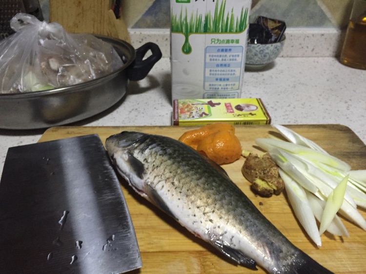 奶汤羊肉的做法图解1