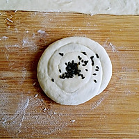 芝麻豆沙卷卷饼的做法图解5