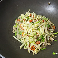 芹菜炒土豆丝的做法图解6