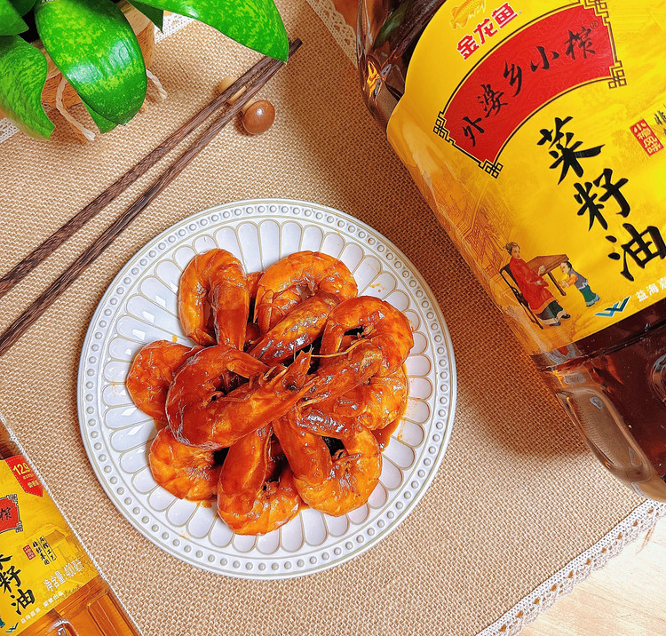 油焖茄汁大虾的做法