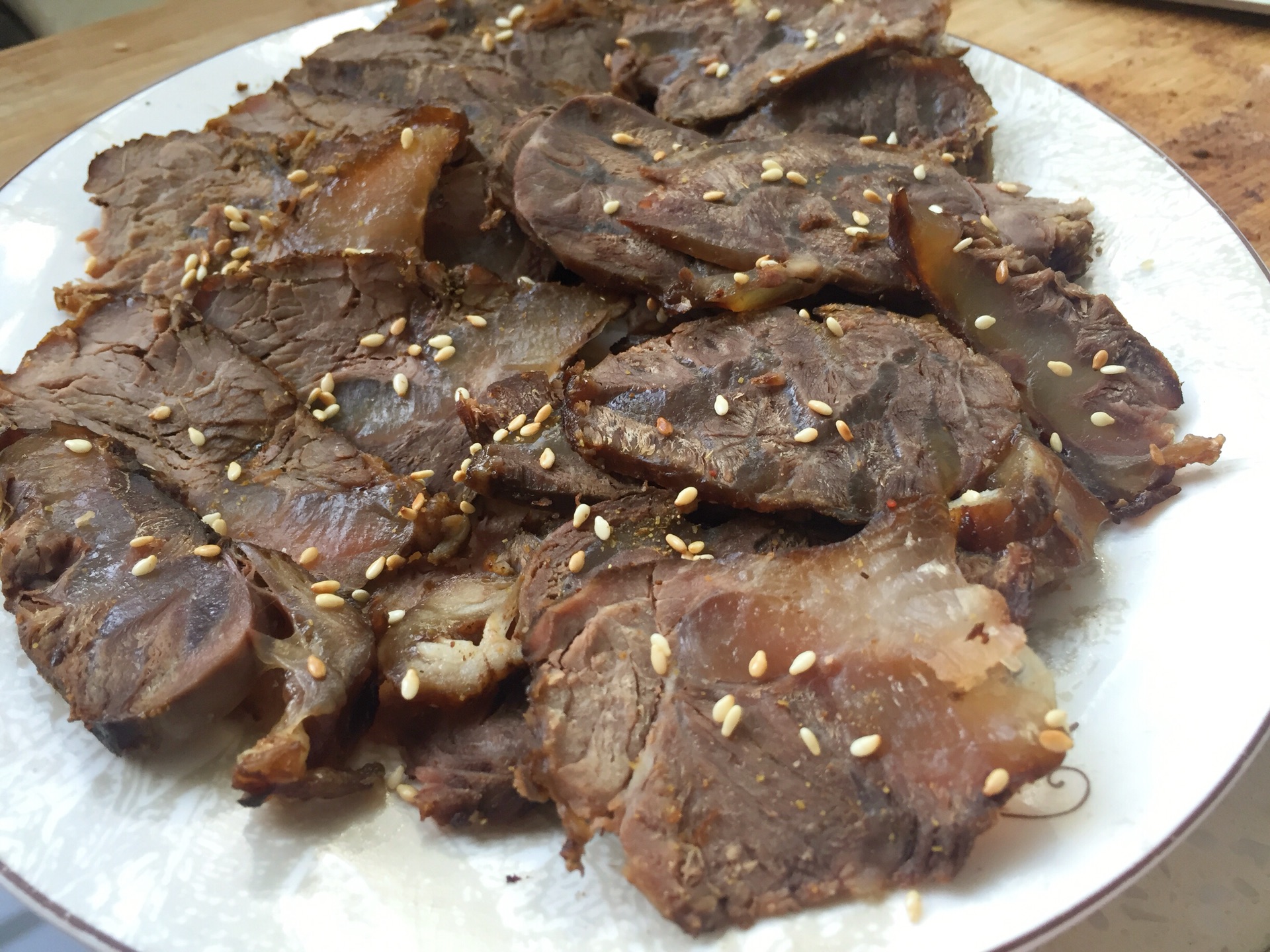 Spiced beef tendon