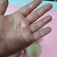 杏仁松软奶香排包的做法图解3
