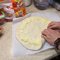 安佳爆浆培根披萨#2021趣味披萨组——芝香“食”趣#的做法图解5