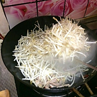 家常肉炒豆芽（酸口）的做法图解3