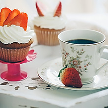 草莓奶油海绵Cupcake（杯蛋糕）
