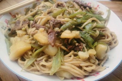 土豆豆角焖面