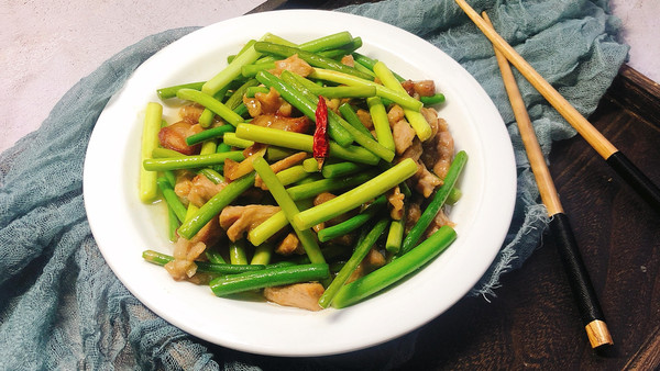 蒜苔炒肉