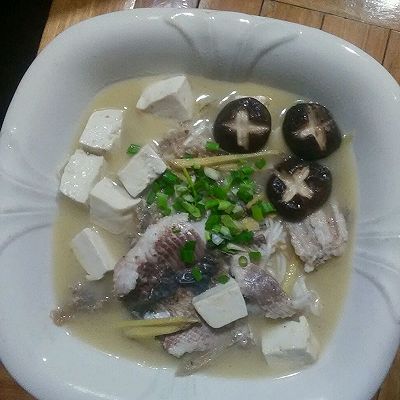 豆腐鲫鱼汤面