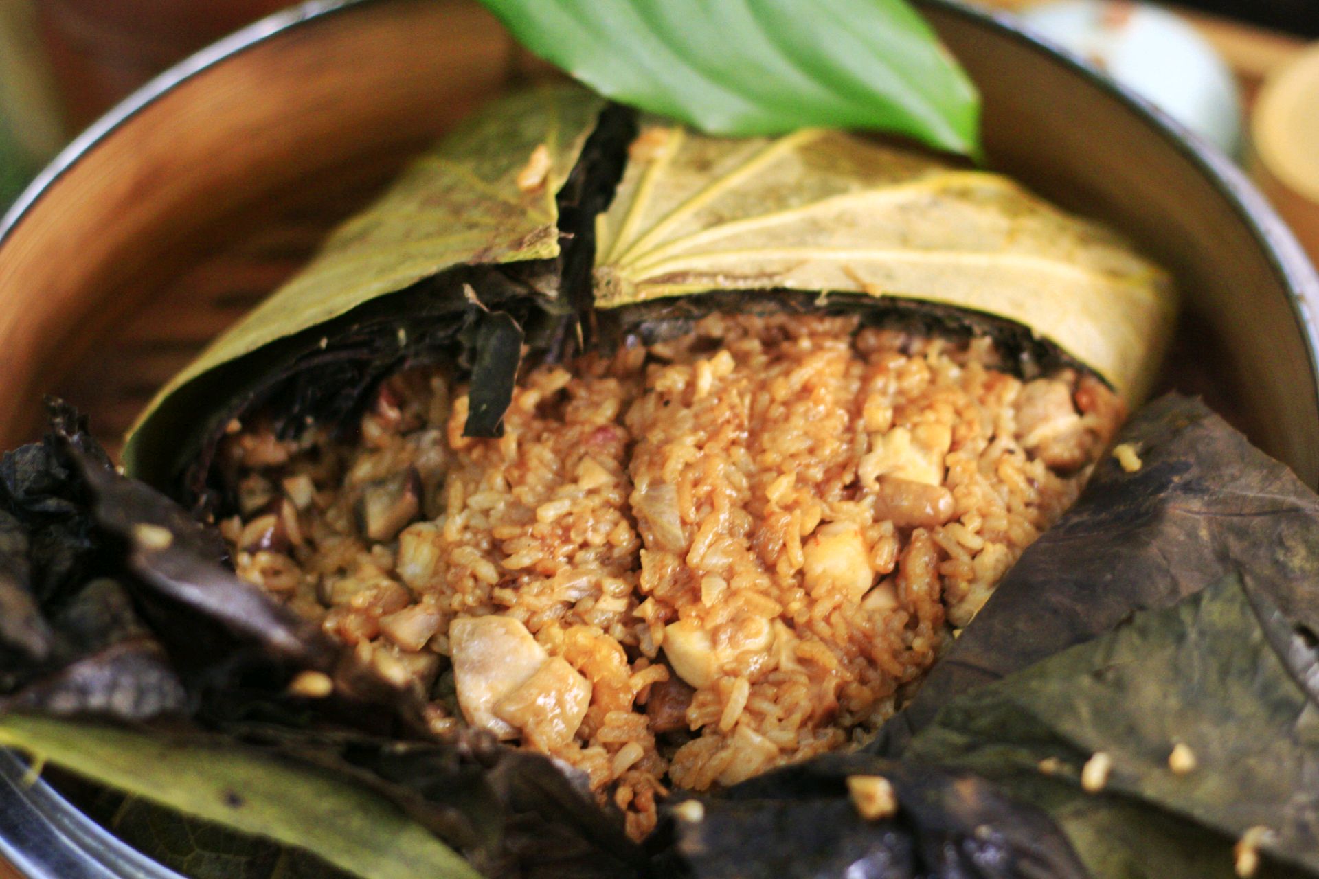 Steamed rice with lotus leaf