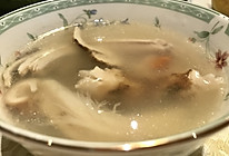 石锅松茸炖土鸡的做法