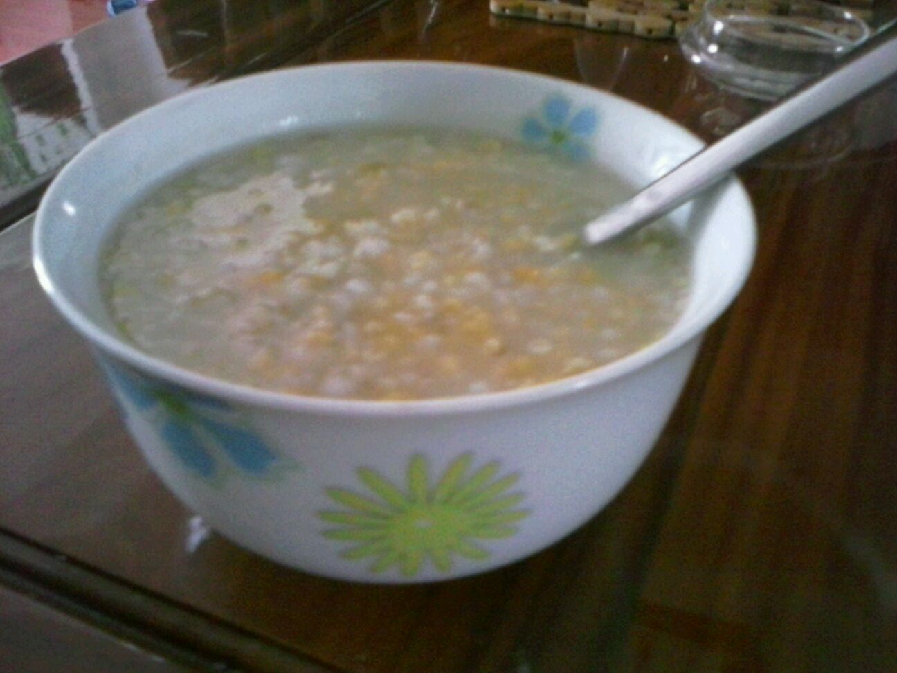 Congee for nourishing stomach with five grains