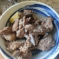 简易版国宴老饭骨罐罐牛肉（排骨）的做法图解2