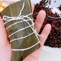 #蓓妮妈妈美味#黑米鸡肉粽的做法图解8