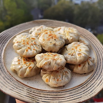 十分钟快手早餐——饺子皮干菜饼