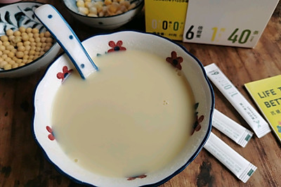 自制健康饮品黄豆玉米豆浆