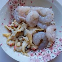 紫米海鲜饭#铁釜烧饭就是香#的做法图解3