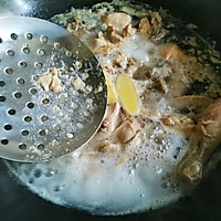 菌菇炖鸡的做法图解5