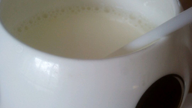 甜牛奶 （如何做出美味无颗粒的牛奶）的做法