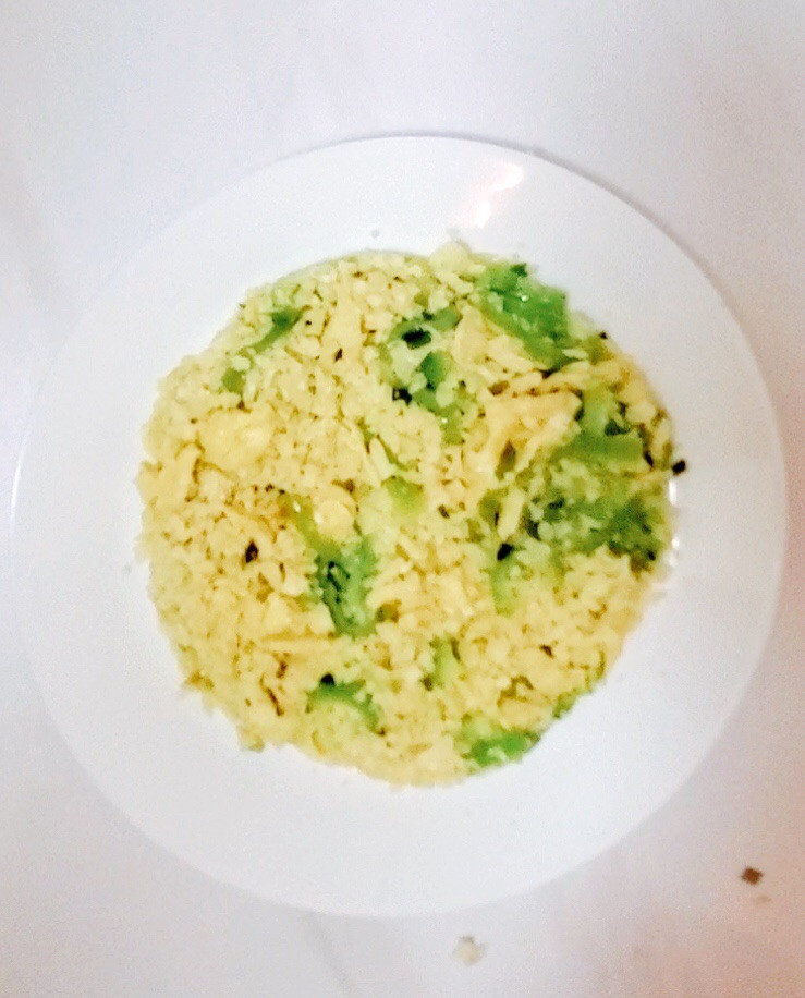 【生酮饮食·真酮】花椰菜蛋炒饭（减肥食谱，跟着一起瘦）的做法