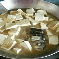 连年有鱼~得莫利炖鱼#金龙鱼外婆乡小榨菜籽油#的做法图解6