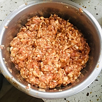 爆汁早餐包(肉质鲜嫩没腥味还不腻)的做法图解2