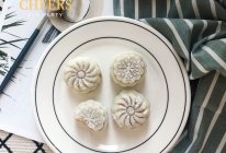#相聚组个局#饭后甜品肉松月饼的做法
