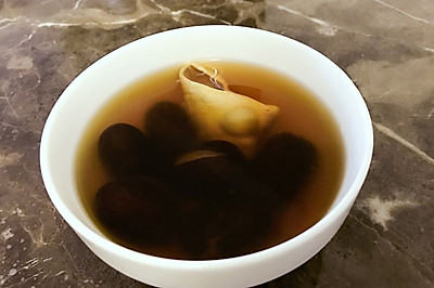 红枣枸杞鱼胶汤