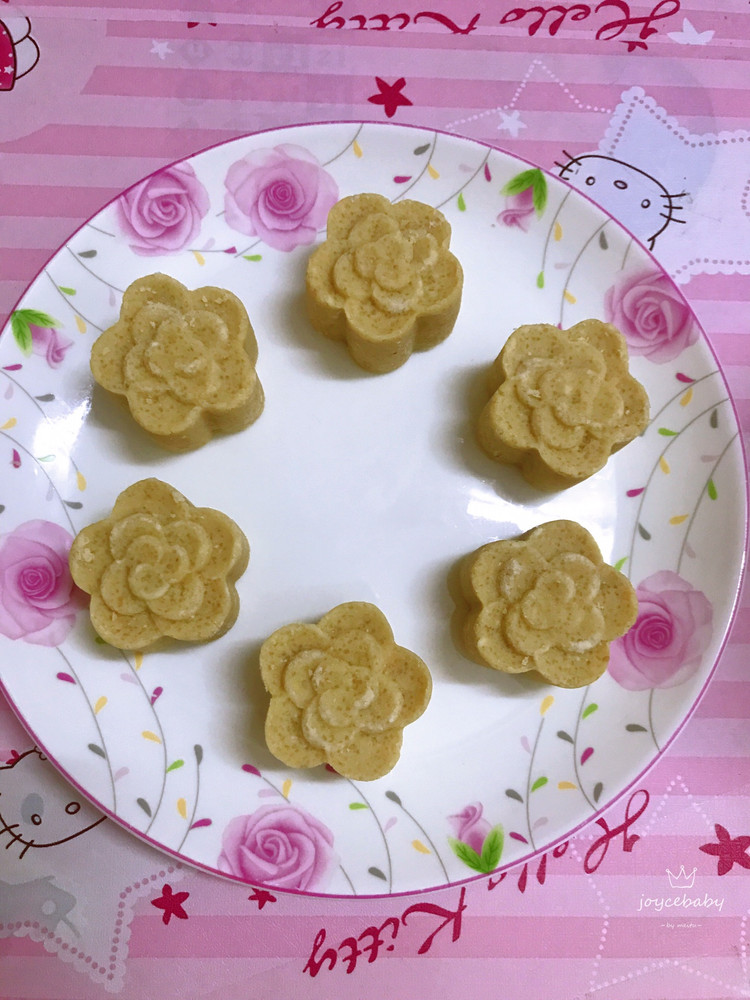 奶香花生糕的做法