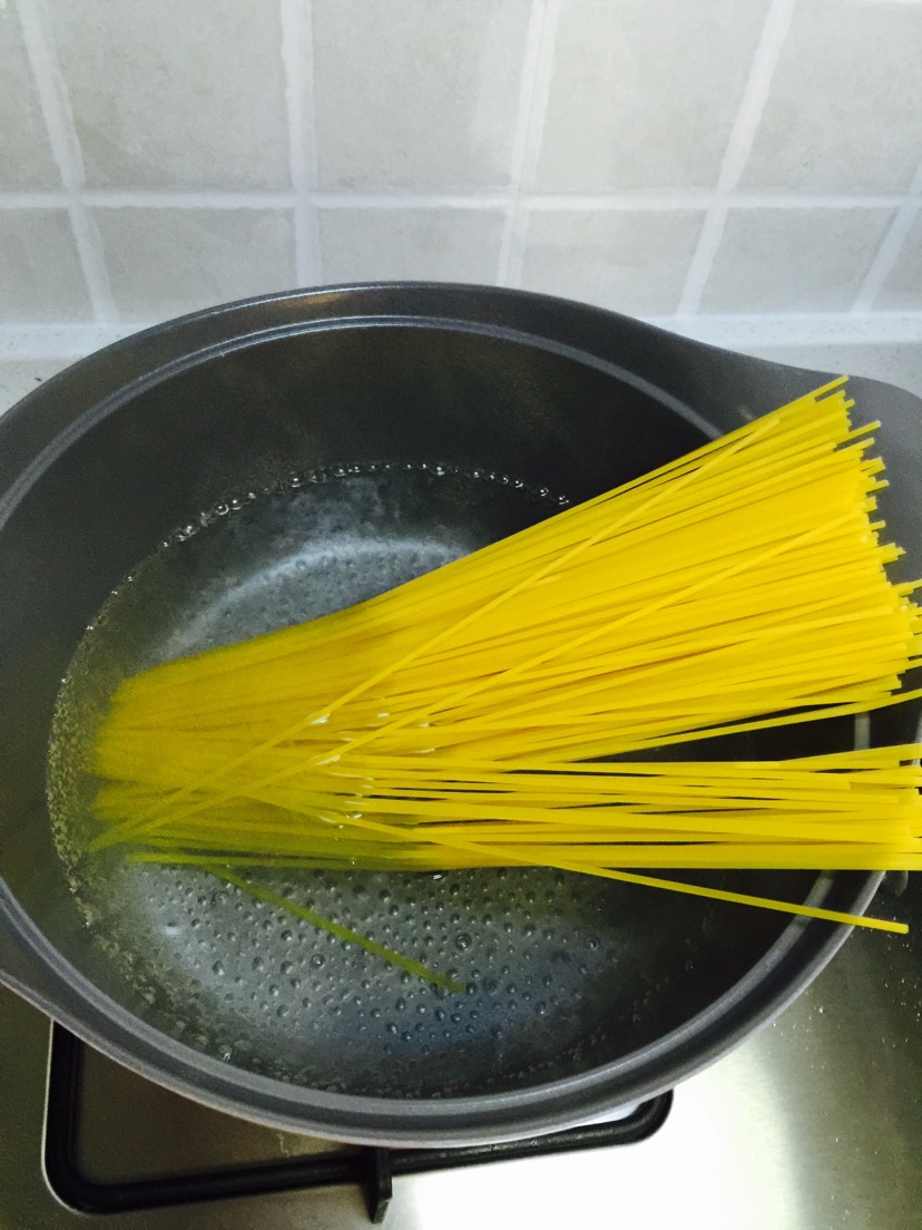 肉酱意粉的做法图解4