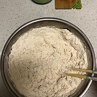 荠菜鸡蛋菜盒的做法图解1