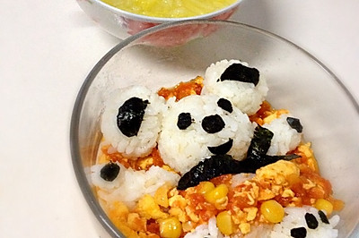 宝贝晚餐：小熊西红柿玉米鸡蛋盖浇饭加娃娃菜汤～