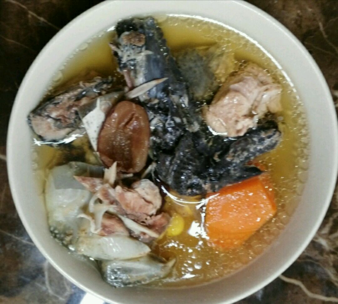 黑鱼汤怎么做_黑鱼汤的做法_阿罗al_豆果美食