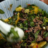 香菜菠萝牛肉 ｜酸辣清爽又开胃哦的做法图解14