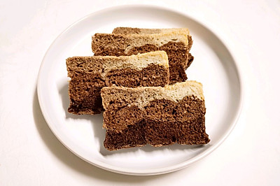 试色，可可面包该放多少可可粉呢？九宫格麸皮可可吐司