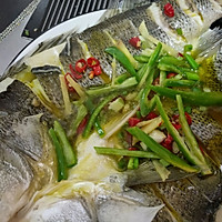 清蒸鲈鱼，超级简单的华丽大餐的做法图解13