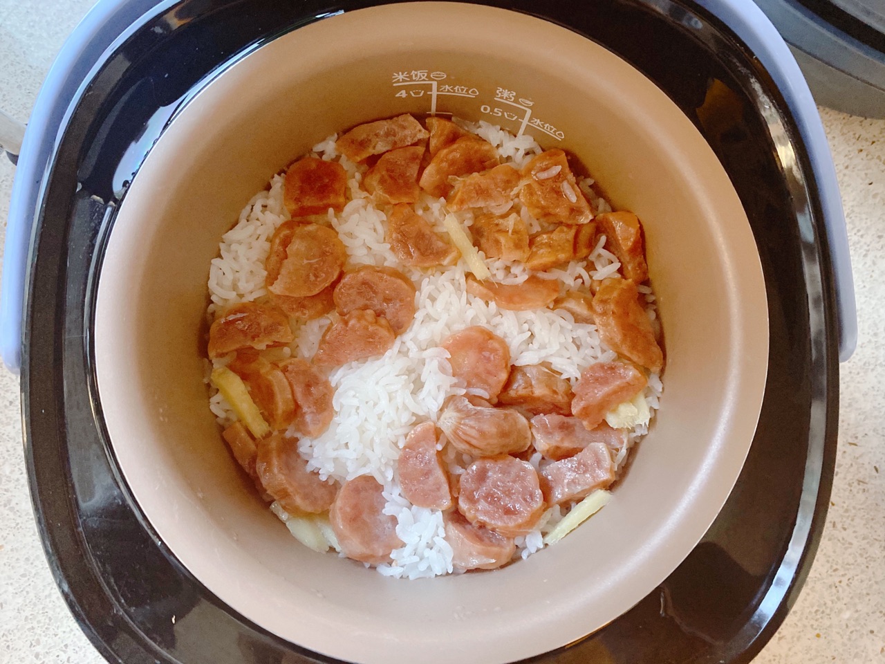 电饭锅焖饭怎么做 电饭锅焖饭的做法 豆果美食