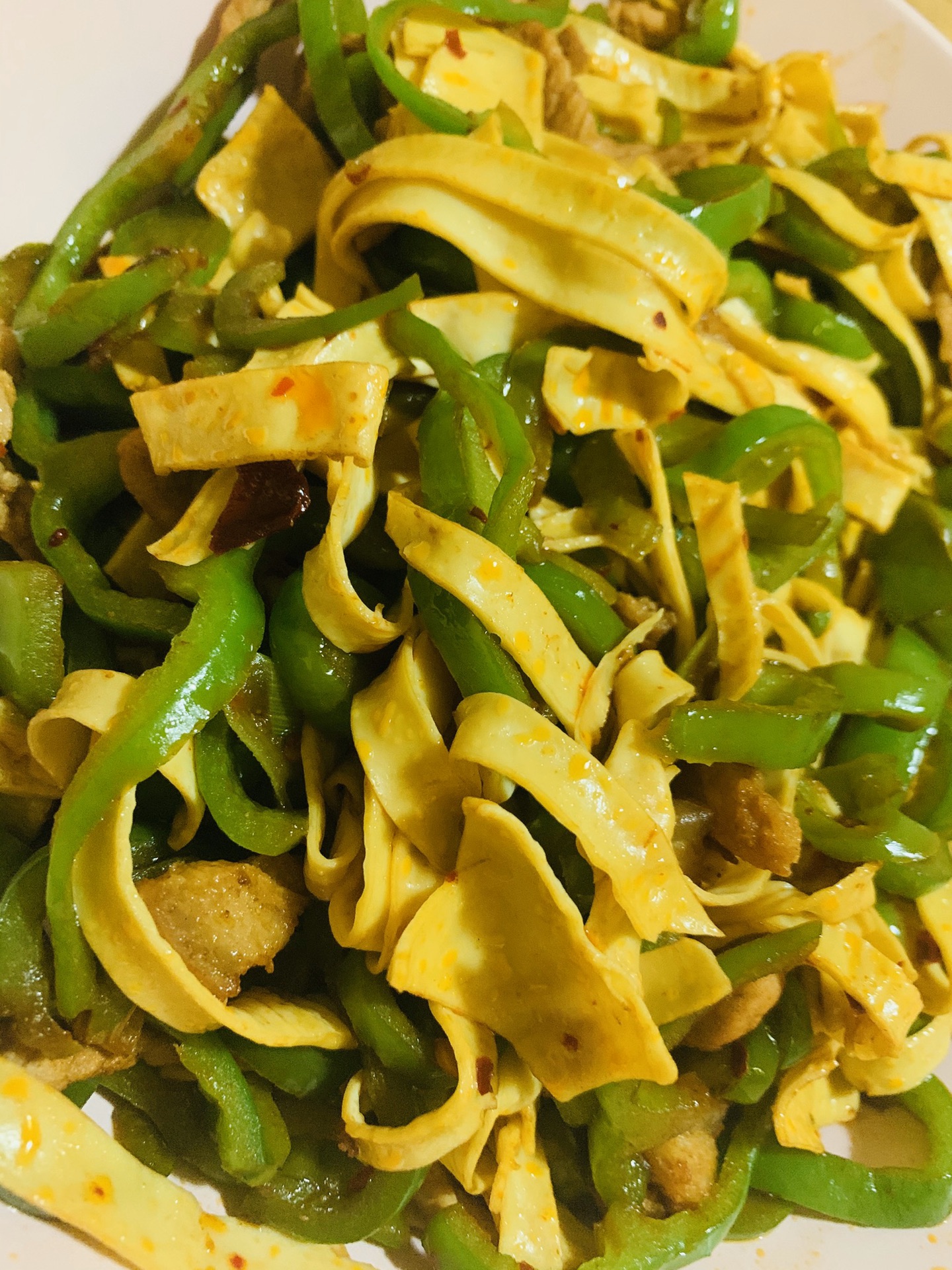 Stir fried bean skin with green pepper