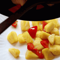 #美食视频挑战赛#  菠萝古老肉的做法图解5