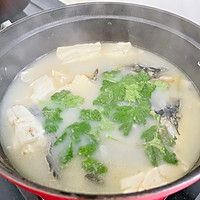 #福气年夜菜#汤鲜味美的鱼头豆腐汤的做法图解10