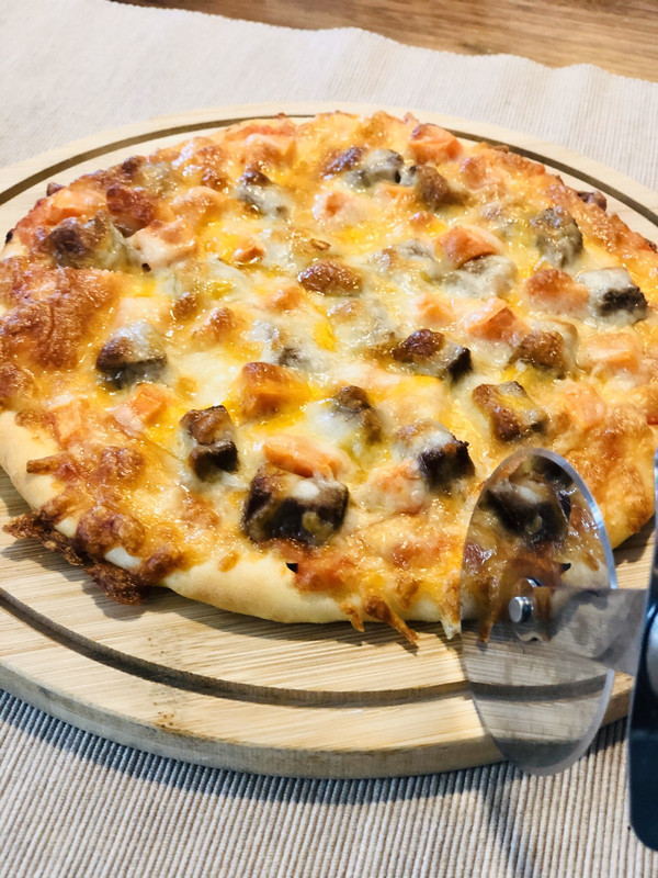 牛肉粒披萨pizza