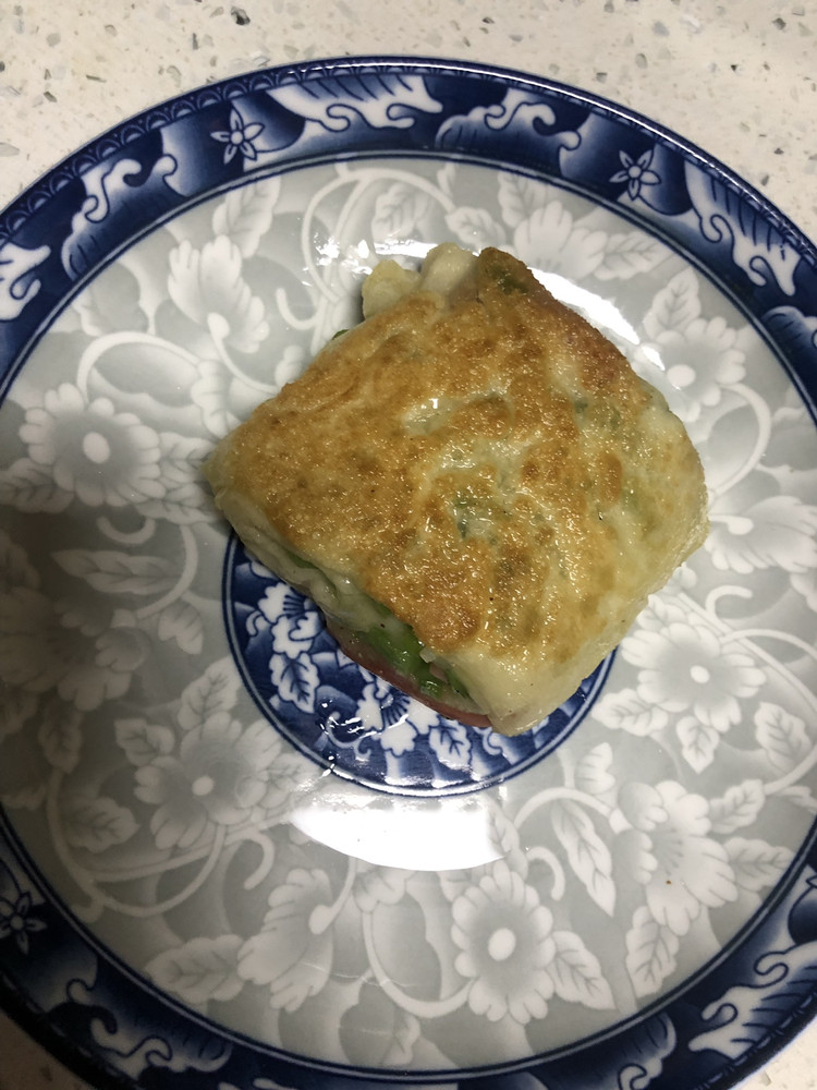 学生党最爱：青椒火腿饼的做法
