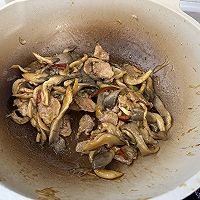 #肉食主义#肉片炒蘑菇的做法图解16