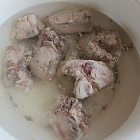 #入秋滋补正当时# 秋燥多喝莲藕汤，营养高润肤养胃又顺气的做法图解2