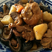 香菇土豆炖鸡腿的做法图解11