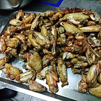 三椒爆鸡翅的做法图解3