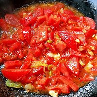 #刘畊宏女孩减脂饮食#番茄炒西葫芦金针菇的做法图解7