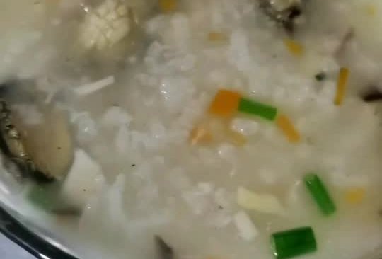 砂锅鲍鱼粥的做法