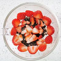 草莓奥利奥酸奶杯的做法图解4