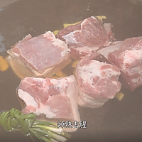 现挖10斤魔芋做魔芋豆腐，加上五花肉白辣椒一起炖，地道农家味的做法图解13