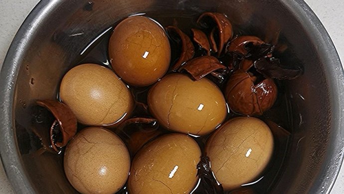 核桃壳煮鸡蛋(补气/健脾/固肾)